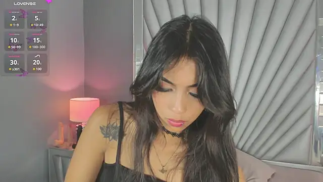 AmyBlackwood live sex cam