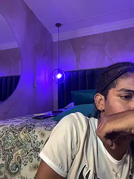 Maxim-Walker live sex cam