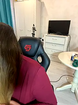 DienkaGreen live sex cam