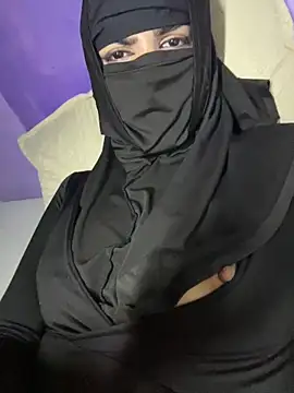 MARYADSUARD live sex cam