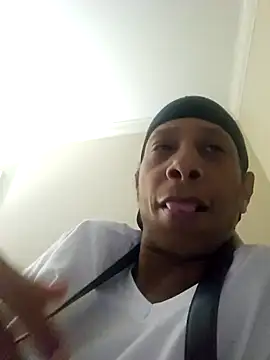 Vybezmaster live sex cam