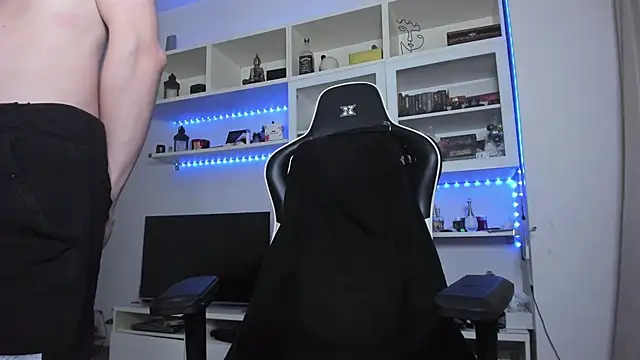 ToddClaytonn live sex cam