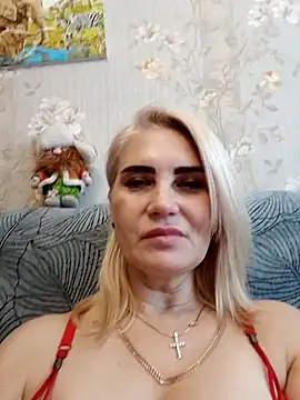 JennyOMay live sex cam