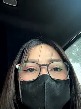 Linh_2004 live sex cam