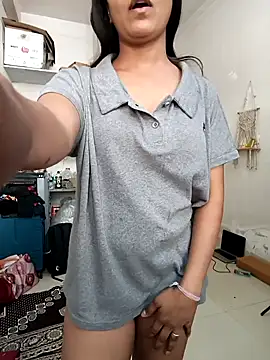 anshika0124 live sex cam