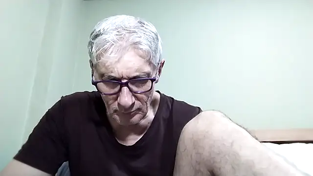 BIGUNCUTHARDCOCK live sex cam