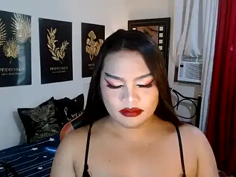 TSbrianaHugeCock live sex cam