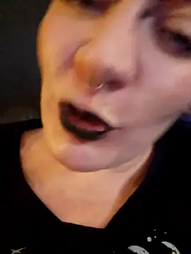 PinkTheHawk live sex cam