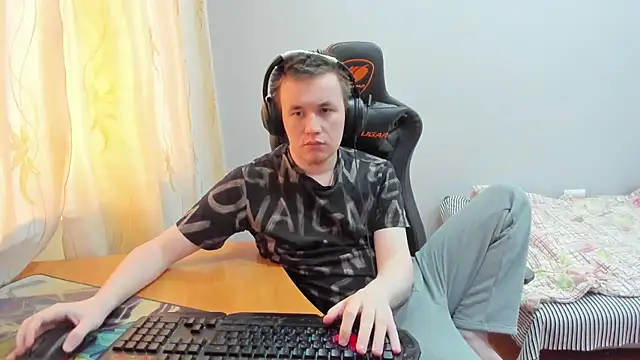 iliaskrislove live sex cam