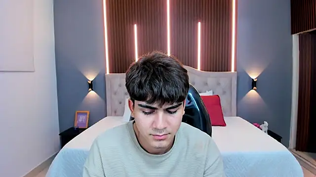 Tommy18__ live sex cam