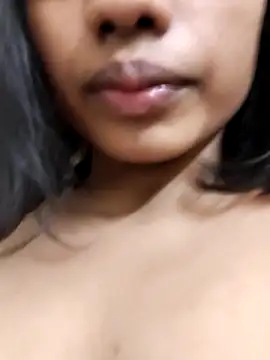 sassyy_poonam live sex cam
