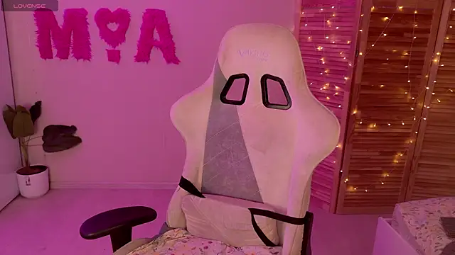 Miss_Mia_Murr live sex cam