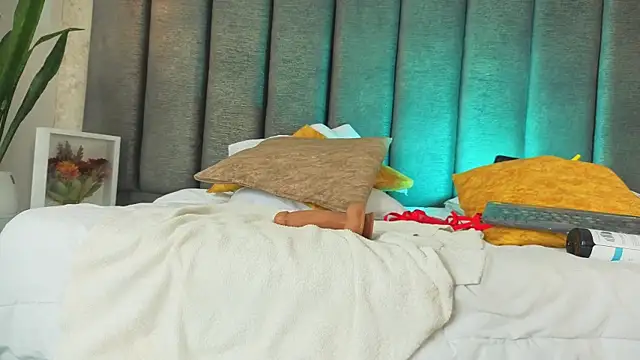 Julietaa_Miller live sex cam