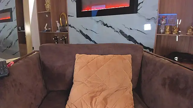 Keila_Mendoza live sex cam