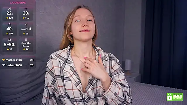 EarnestineGyllenband live sex cam