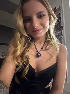 LanaSparks live sex cam