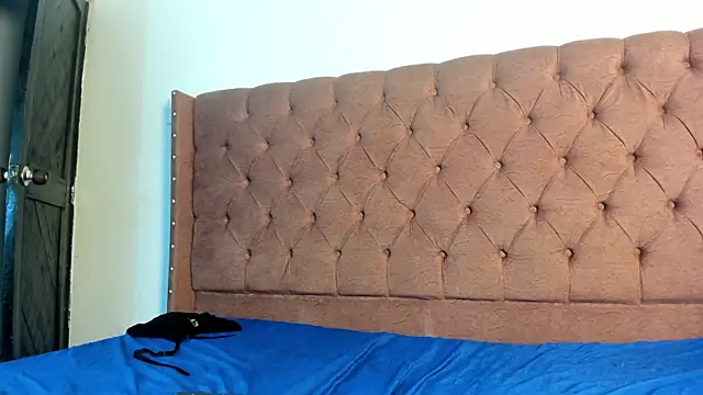 couple_hotfox live sex cam