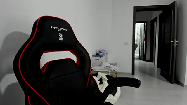 amiraisa11 live sex cam