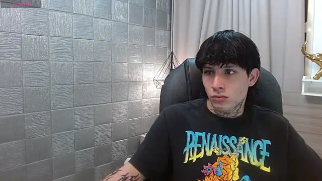 Iantwink18's cam snapshot