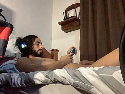 Nooneisthis's cam snapshot