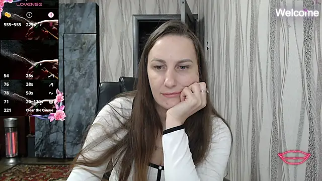 Yevgeshka-Milashka live sex cam