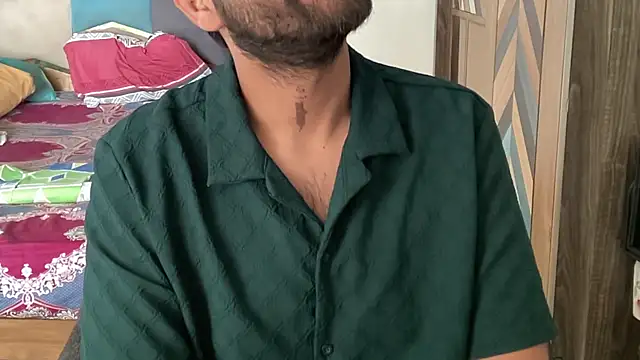 MakeMeAwareAah's cam snapshot