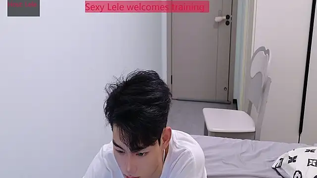 sexyboy-lele live sex cam