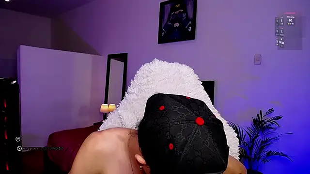 santiago_cutex's cam snapshot