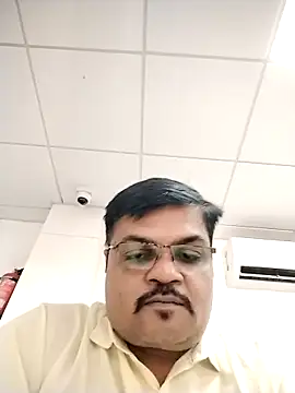 Desi_Lodo_Gujju_Boy's cam snapshot