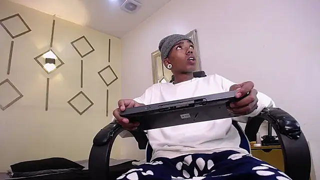 CollemanStone's cam snapshot