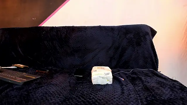 DanteWinter's cam snapshot