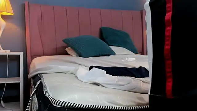 Kevinfox23cms's cam snapshot