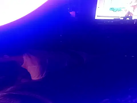 j_hollywood91's cam snapshot