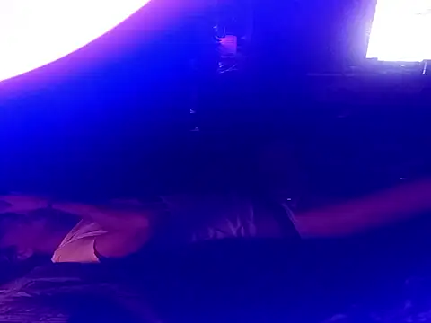 j_hollywood91's cam snapshot