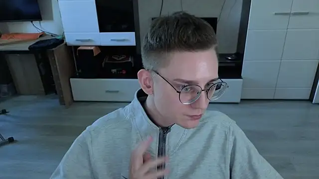 angryzan's cam snapshot