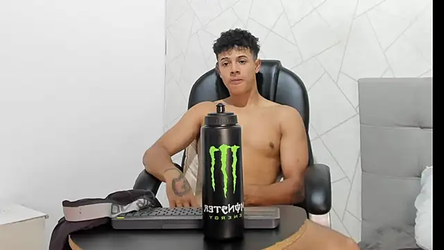 Alex_Colton7's cam snapshot