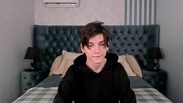 alfred_joness's cam snapshot