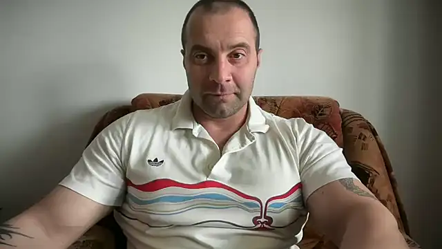 JonathanTiago's cam snapshot