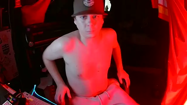 Bowerboi's cam snapshot