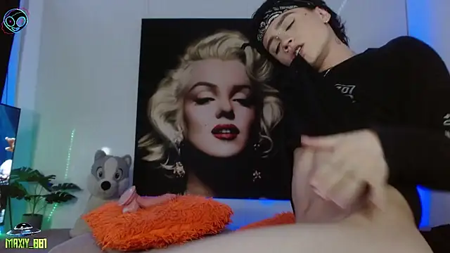 maxiy_001's cam snapshot