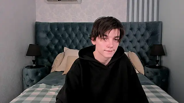 alfred_joness's cam snapshot