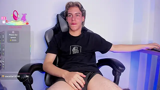 Lucian_grey's cam snapshot