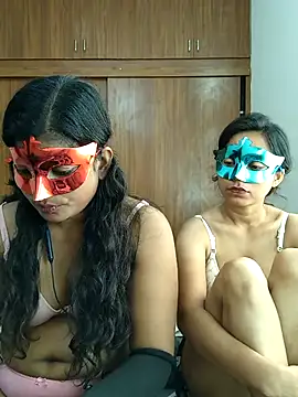 your_chandni04 live sex cam