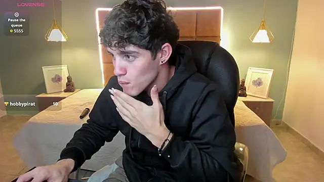 AlejooTwink live sex cam