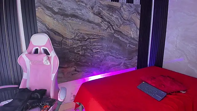 Ellis-Brown live sex cam