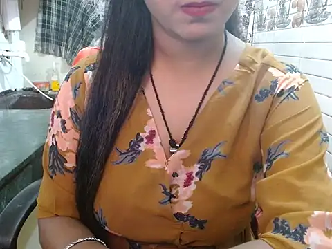 LovingPihu live sex cam