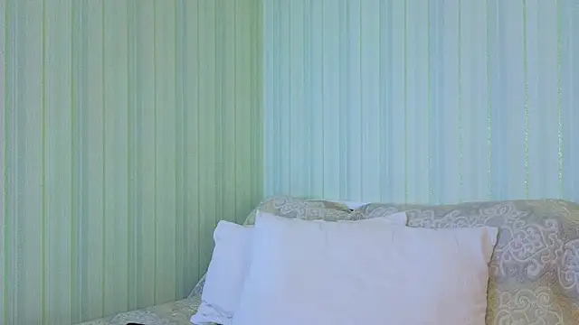 _Lily_'s Stripchat show and profile