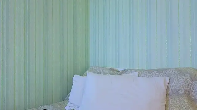 _Lily_'s Stripchat show and profile