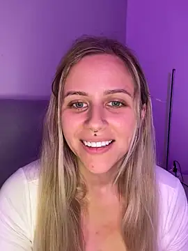 lunawolf21 live sex cam