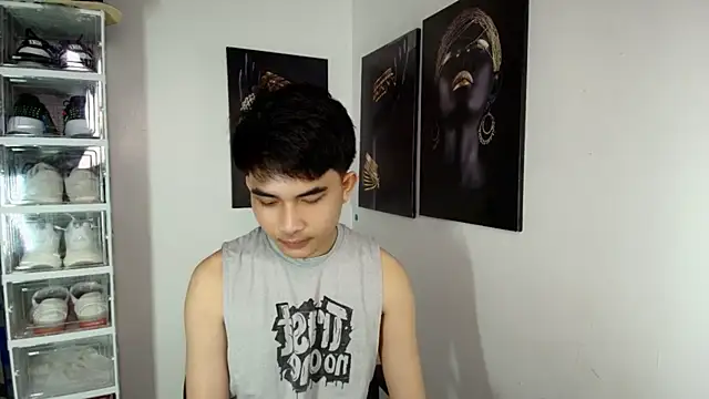 Sweetbigcockboy live sex cam